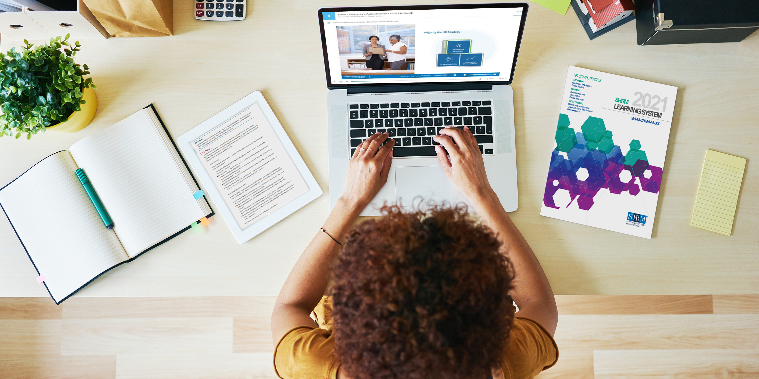 shutterstock_469372490_shrm-books-screen_tablet_2021_crop